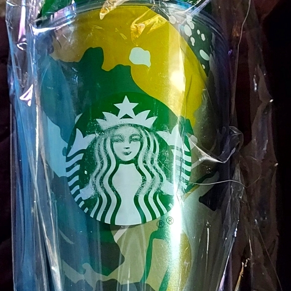 Starbucks cold brew cup and cold brew package - Picture 1 of 3